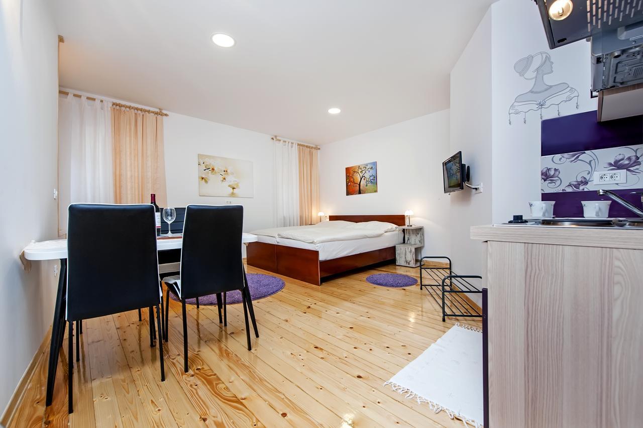 La Svalba Rooms & Studios Rovinj Exterior photo
