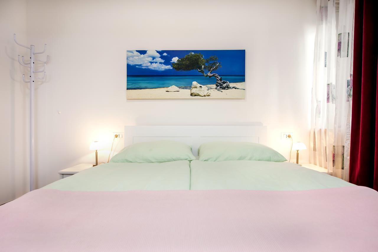 La Svalba Rooms & Studios Rovinj Exterior photo