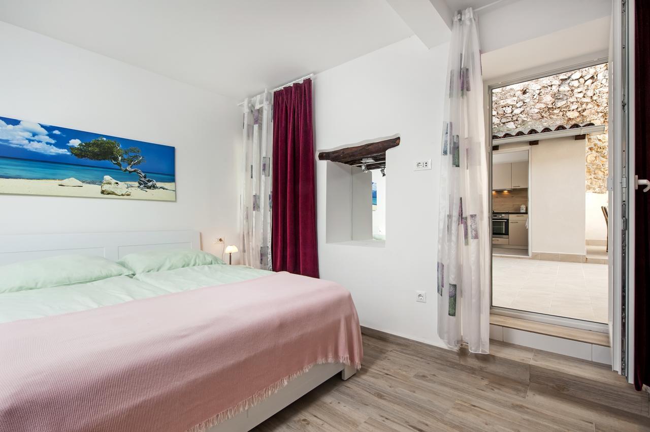 La Svalba Rooms & Studios Rovinj Exterior photo