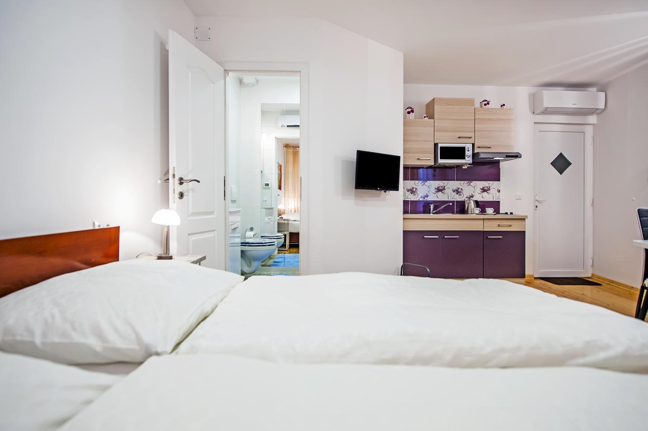 La Svalba Rooms & Studios Rovinj Exterior photo