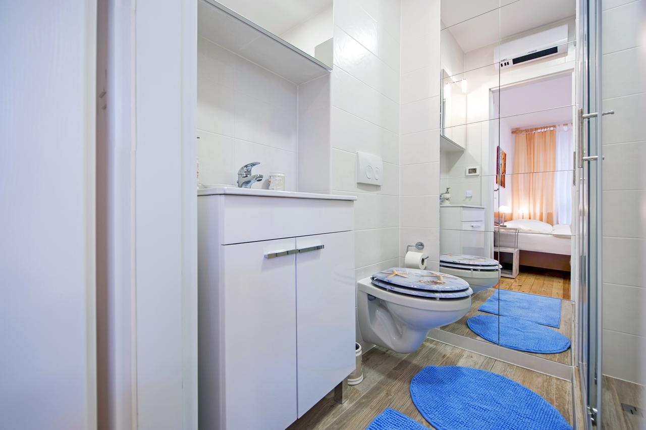 La Svalba Rooms & Studios Rovinj Exterior photo