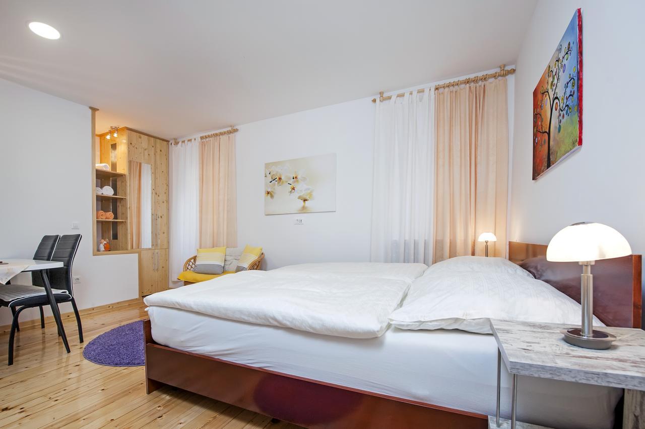 La Svalba Rooms & Studios Rovinj Exterior photo